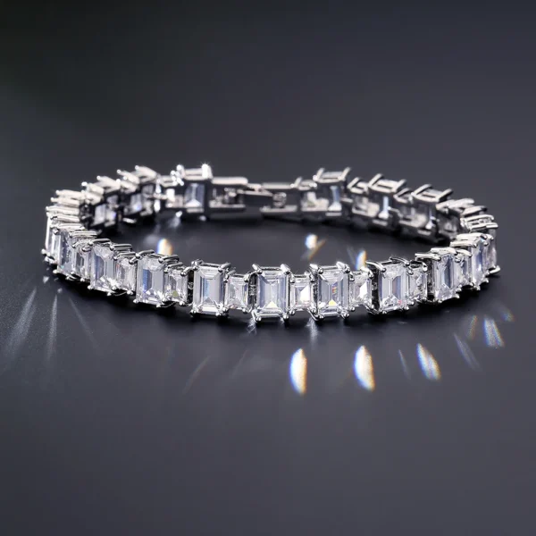 kf-S6c8a03d4521249efbb09077f7567bdf4W